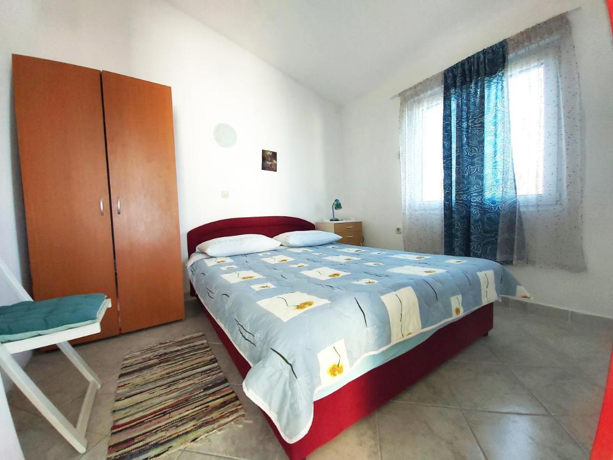 Apartments With A Parking Space Sali, Dugi Otok - 8181 Exterior photo